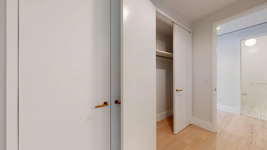 452 Brorome street apt 3W - Photo 15