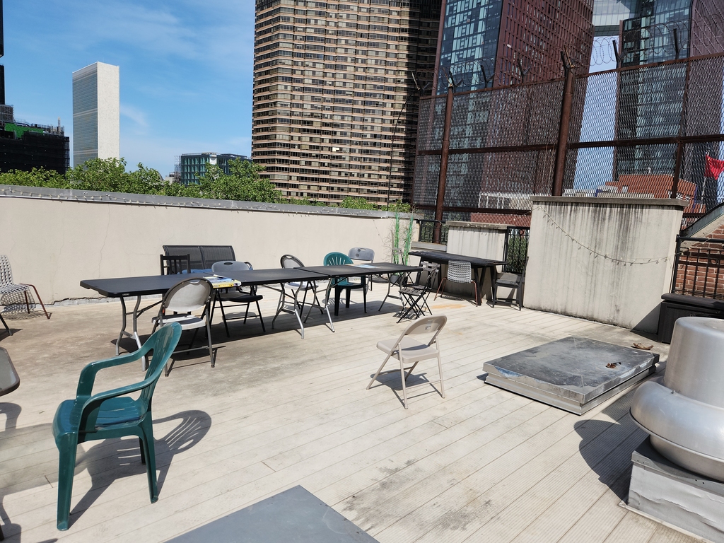 East 35th Street - Photo 11