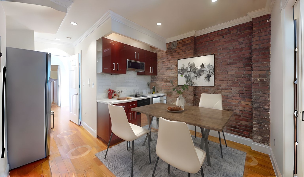 610 East 9th Street - Photo 1