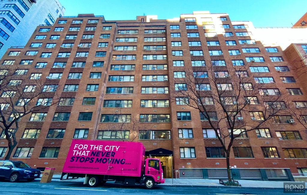 East 56th Street - Photo 0