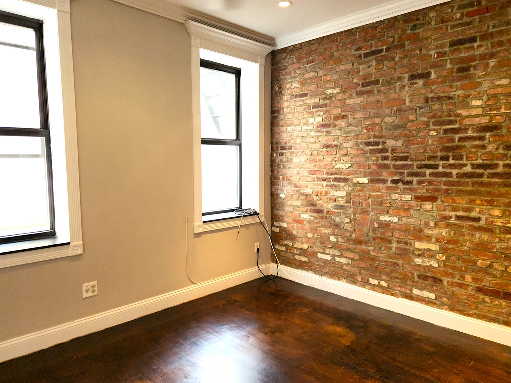 East 18th Street - Photo 1