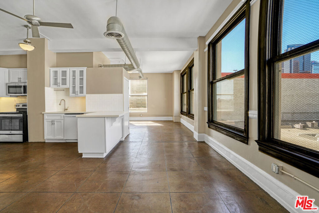 108 W 2nd Street - Photo 12