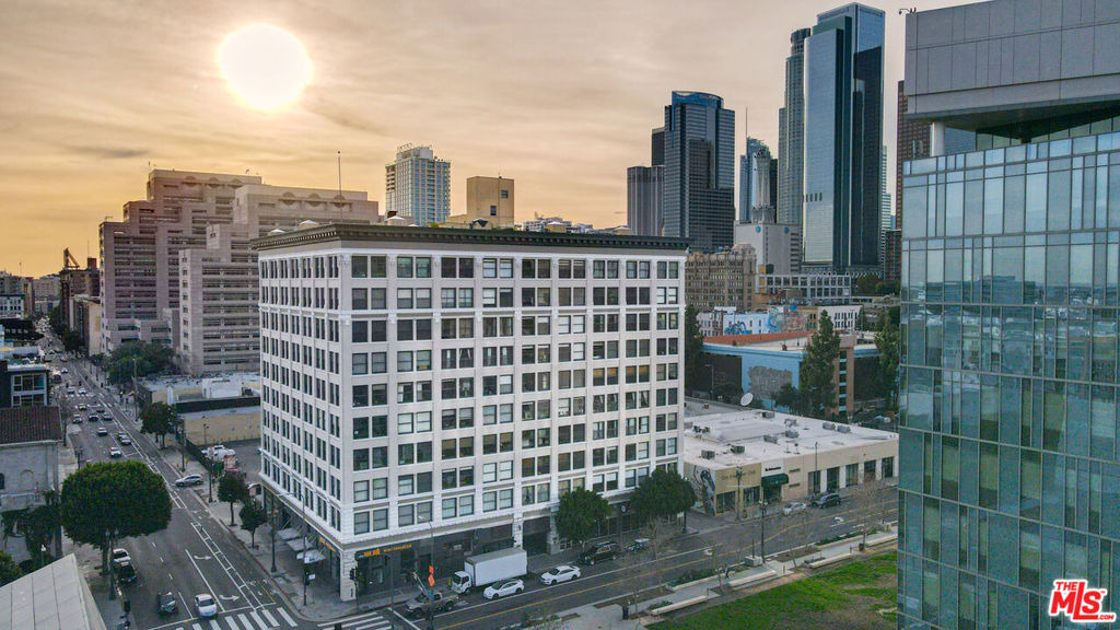 108 W 2nd Street - Photo 19
