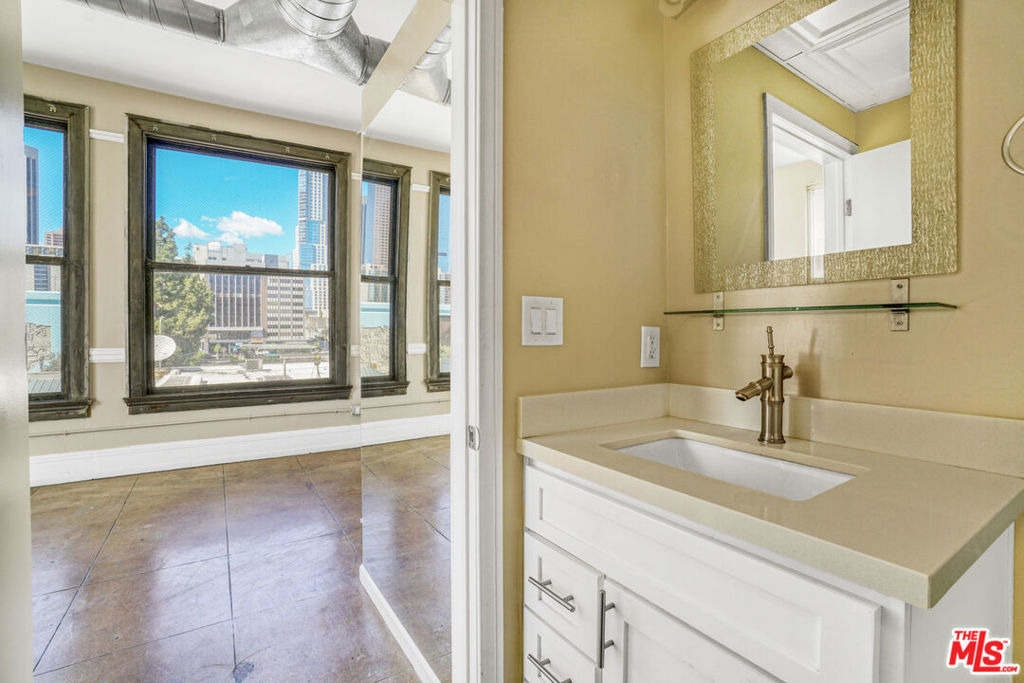 108 W 2nd Street - Photo 11
