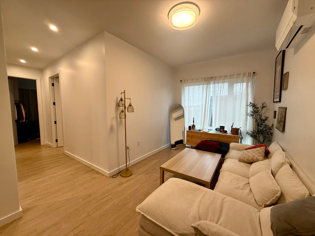 333 Linden Boulevard - Photo 0