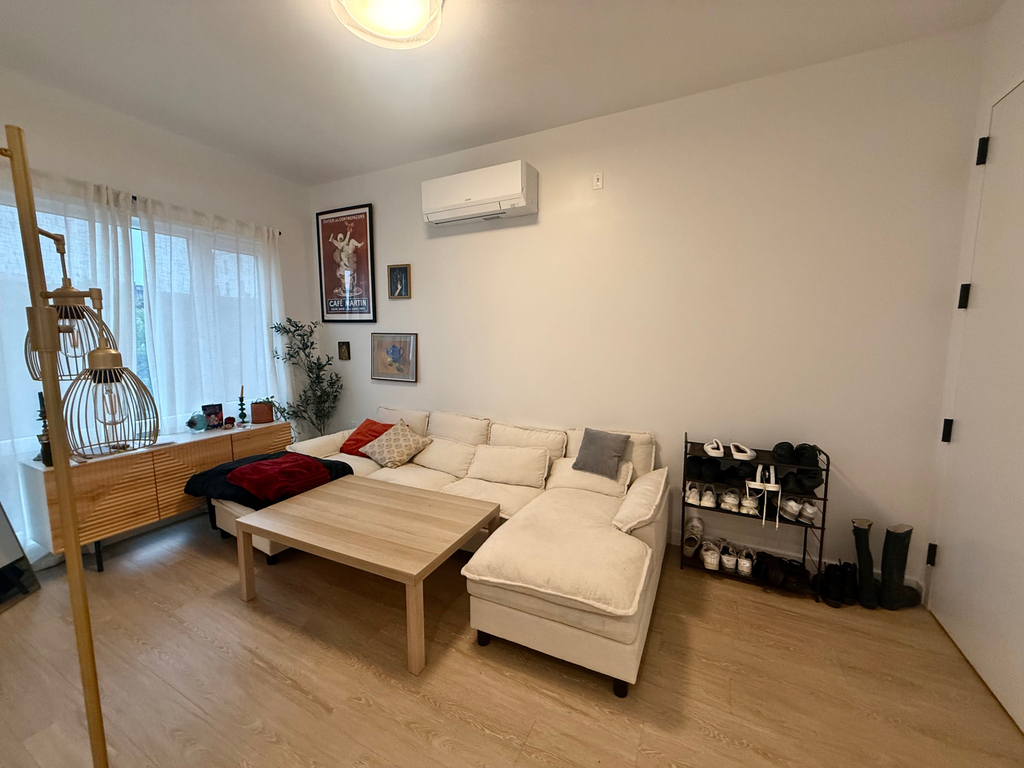 333 Linden Boulevard - Photo 2
