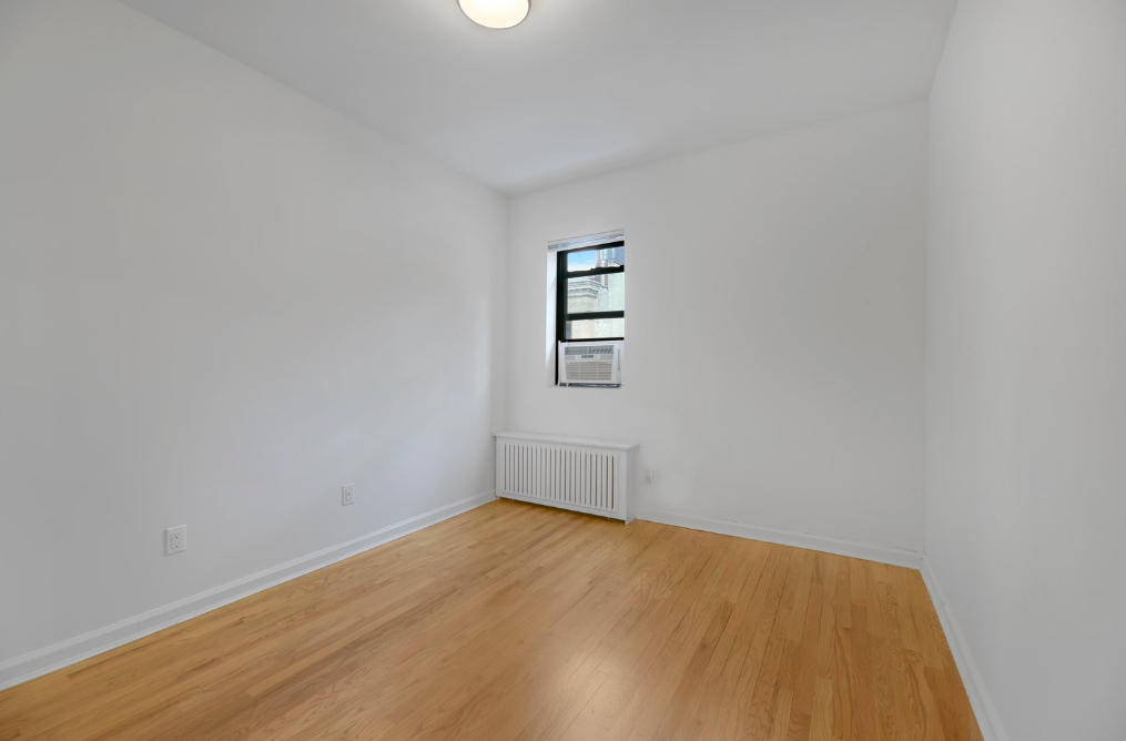 Madison Avenue - Photo 5