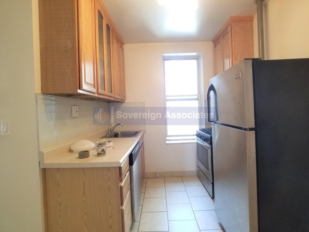 707 West 171st Street - Photo 4