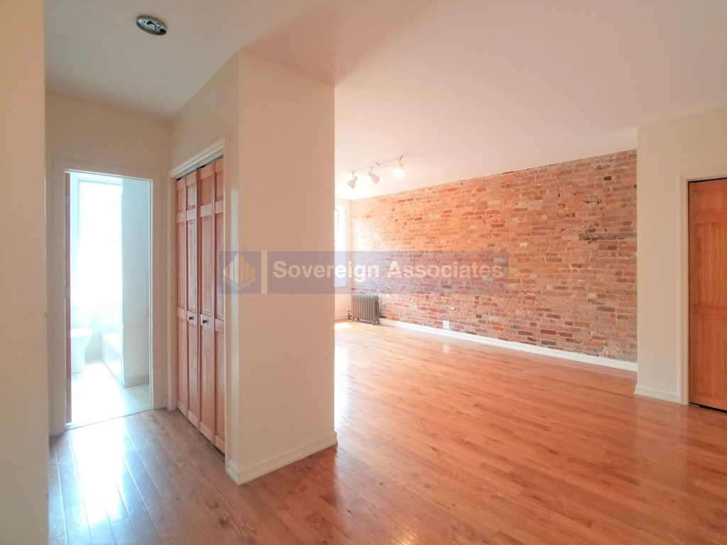 707 West 171st Street - Photo 5