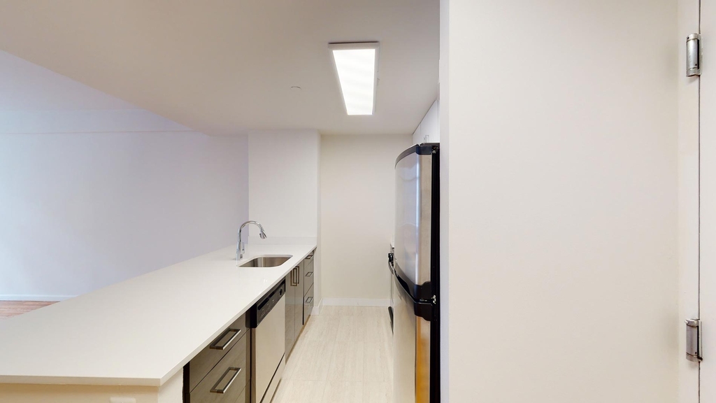 120 W. 21st - Photo 1