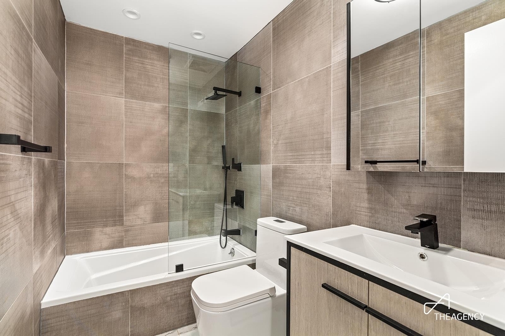 13 Old Fulton Street - Photo 2