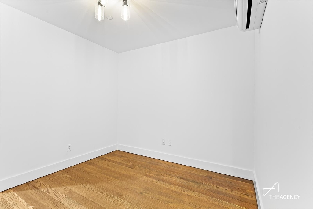 13 Old Fulton Street - Photo 4