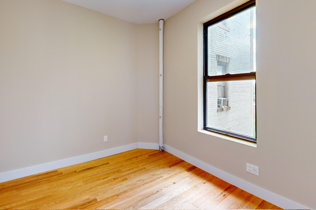 1061 St Nicholas Avenue - Photo 4