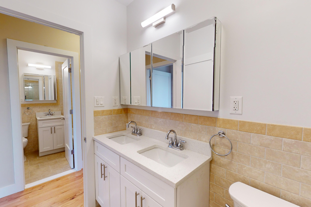 1061 St Nicholas Avenue - Photo 7