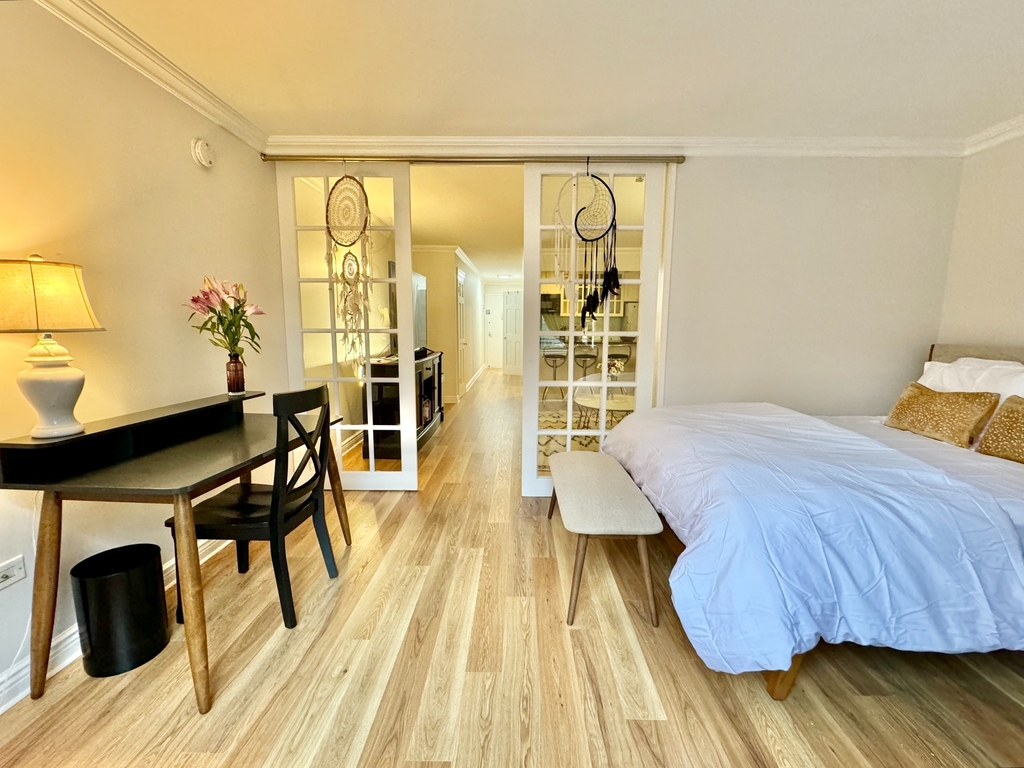 222 West 14th Street - Photo 14
