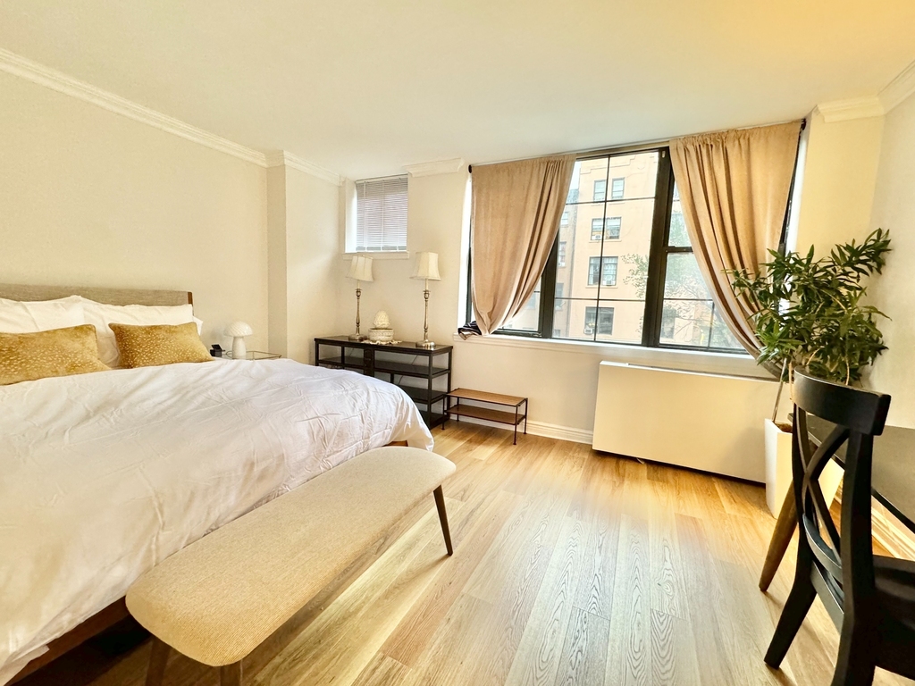 222 West 14th Street - Photo 7