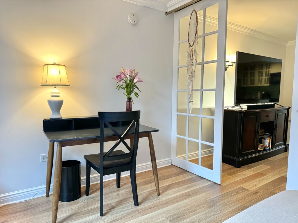 222 West 14th Street - Photo 3