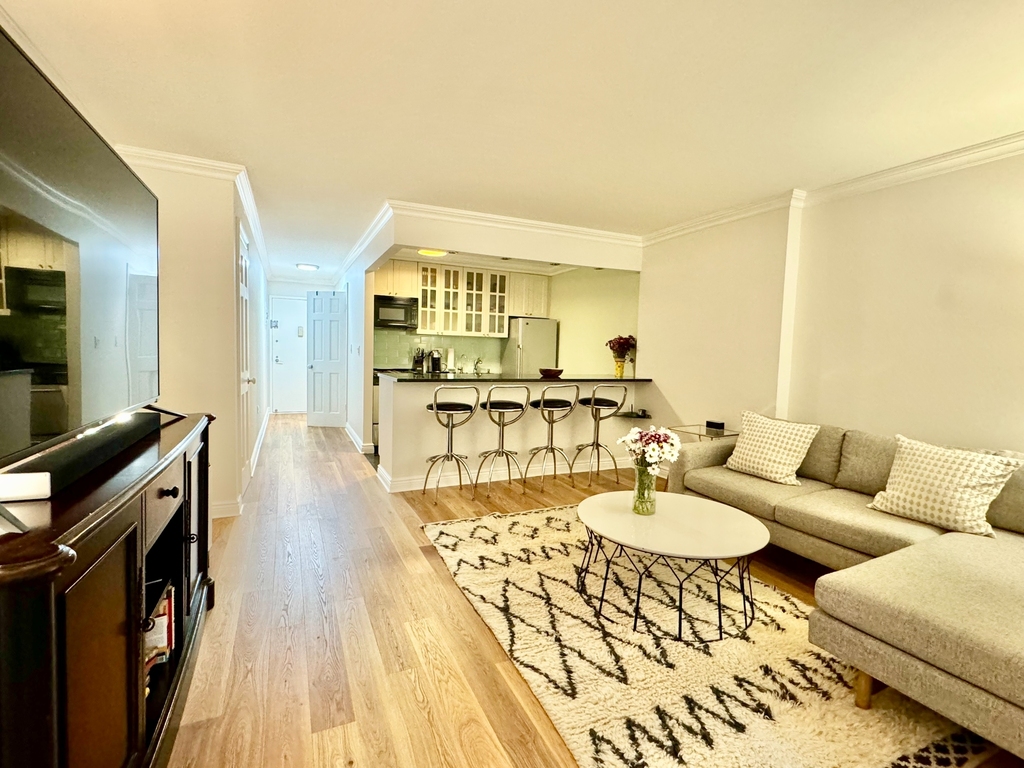 222 West 14th Street - Photo 13