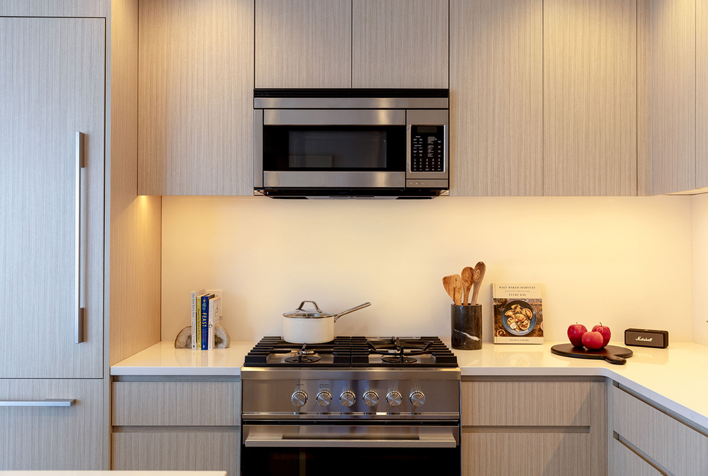 200 West 67th Street, Unit 17d - Photo 7