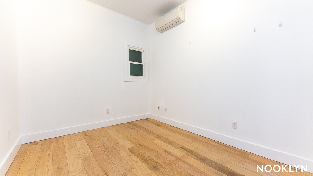 127 Troutman Street - Photo 3
