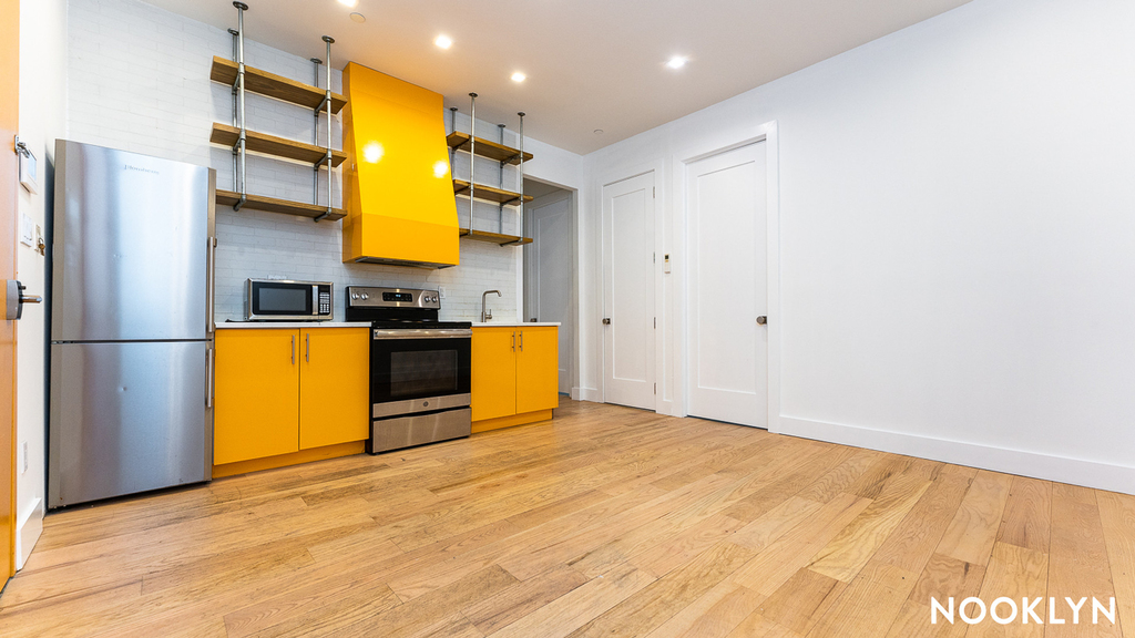 127 Troutman Street - Photo 12