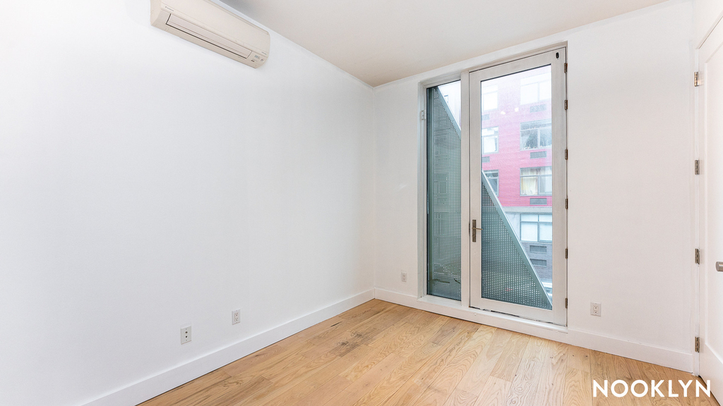 127 Troutman Street - Photo 5