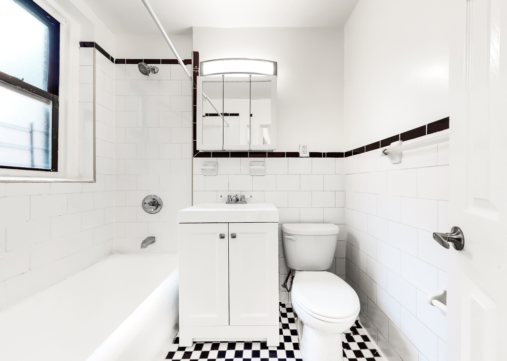 357 Edgecombe Avenue - Photo 8