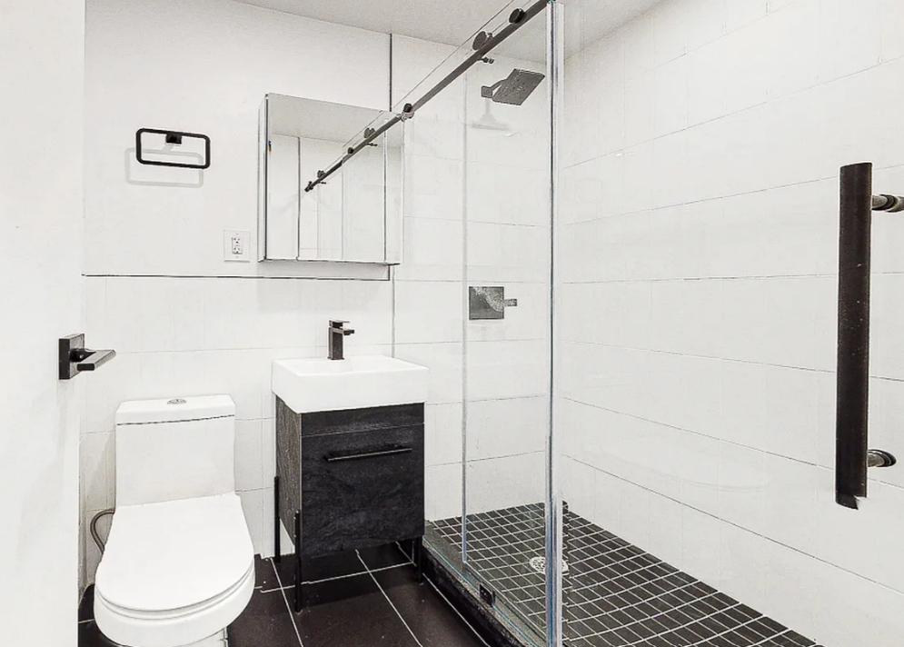 2785 Broadway - Photo 3