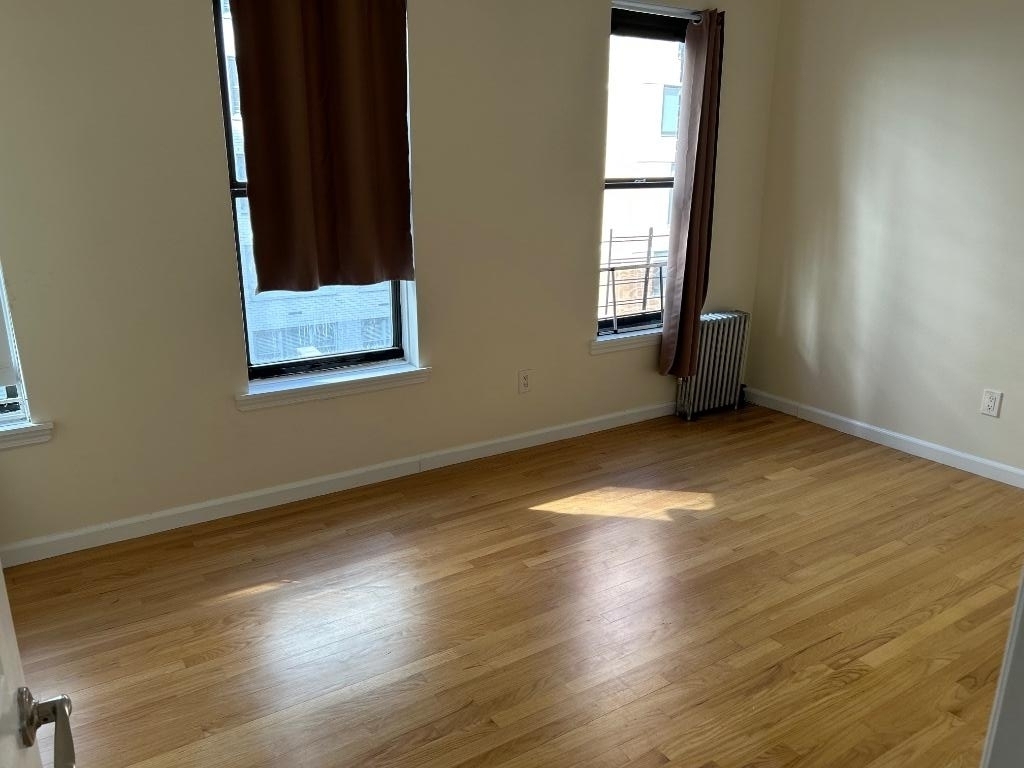 East 80th Street - Photo 0
