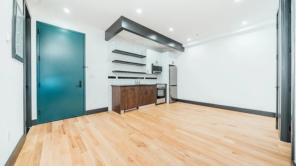 435 Wilson Avenue - Photo 0