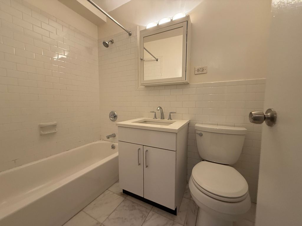 400 East 89th Street - Photo 8