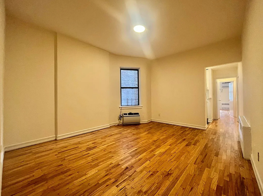 333 East 84th Street - Photo 0