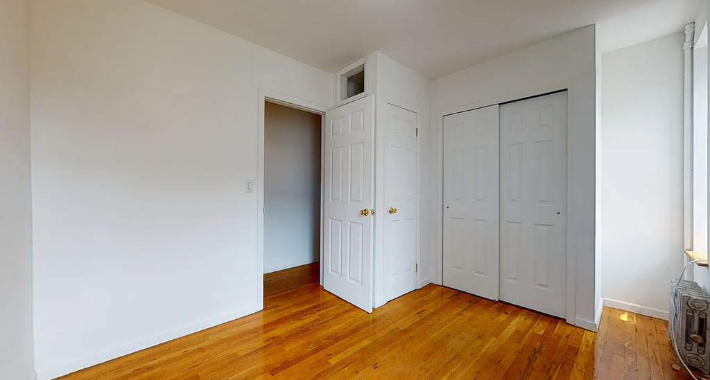 East 7th  street  - Photo 9