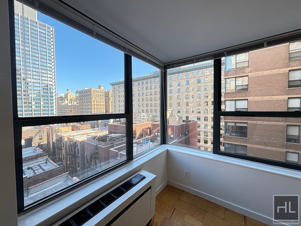 West 87th Street - Photo 0