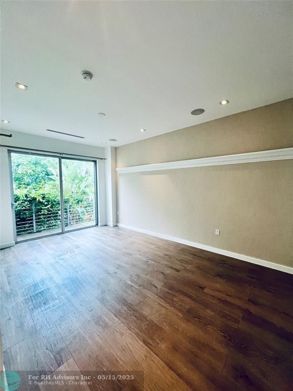 3037 S Elizabeth St - Photo 15