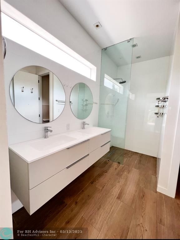 3037 S Elizabeth St - Photo 4