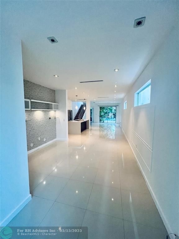 3037 S Elizabeth St - Photo 9