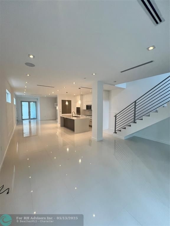 3037 S Elizabeth St - Photo 11