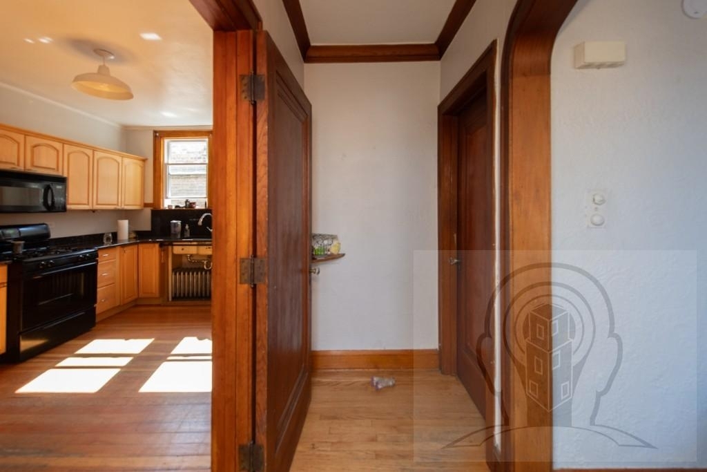 5057 West Newport Avenue - Photo 8