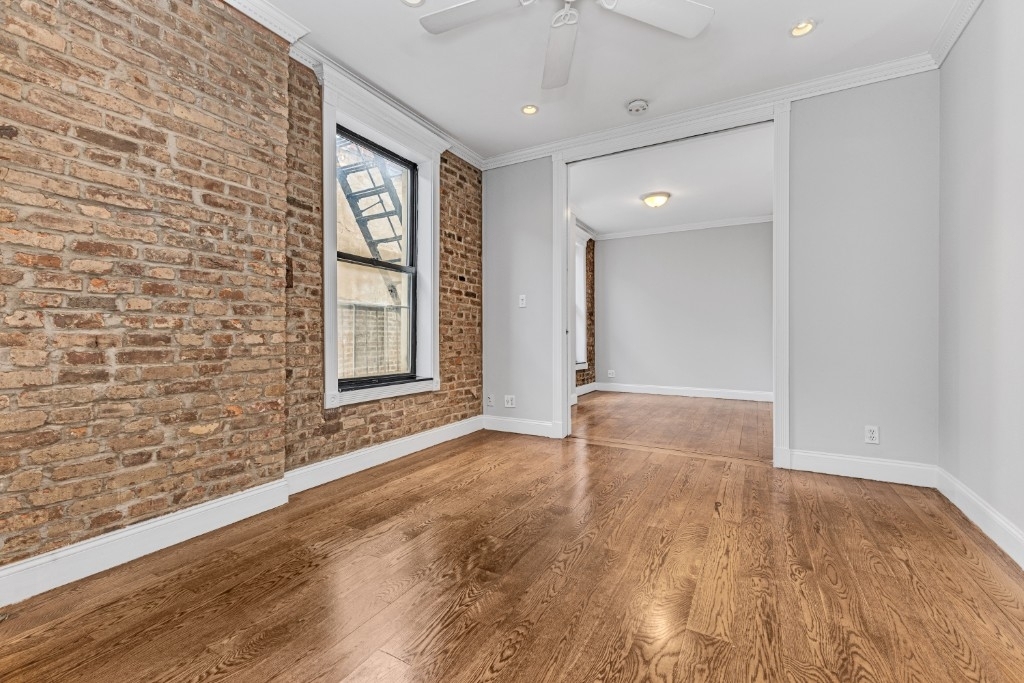232 Elizabeth Street & Prince Street - Photo 4