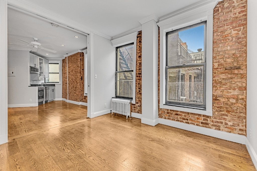 232 Elizabeth Street & Prince Street - Photo 7