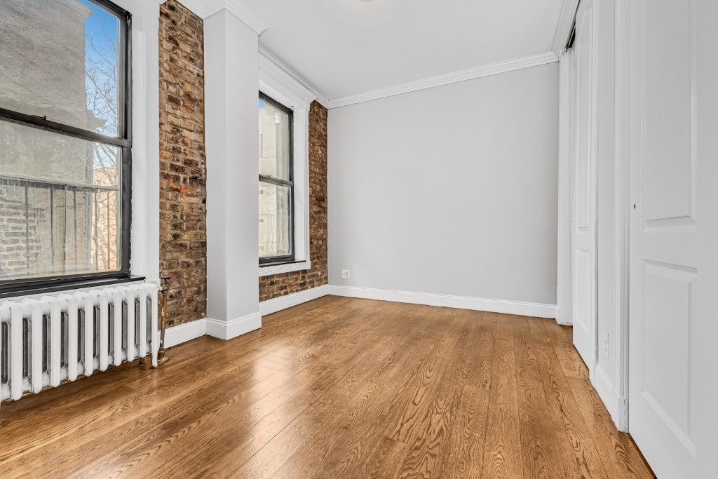 232 Elizabeth Street & Prince Street - Photo 8