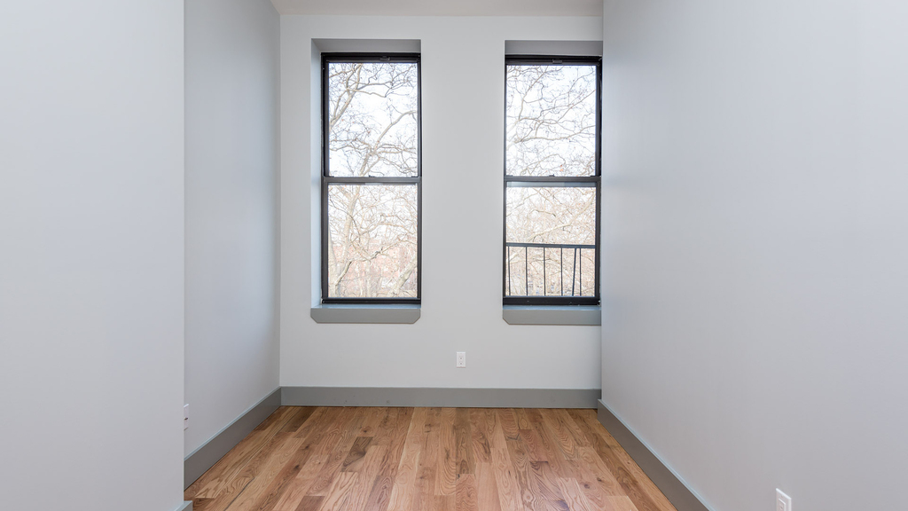 655 Knickerbocker Avenue - Photo 5