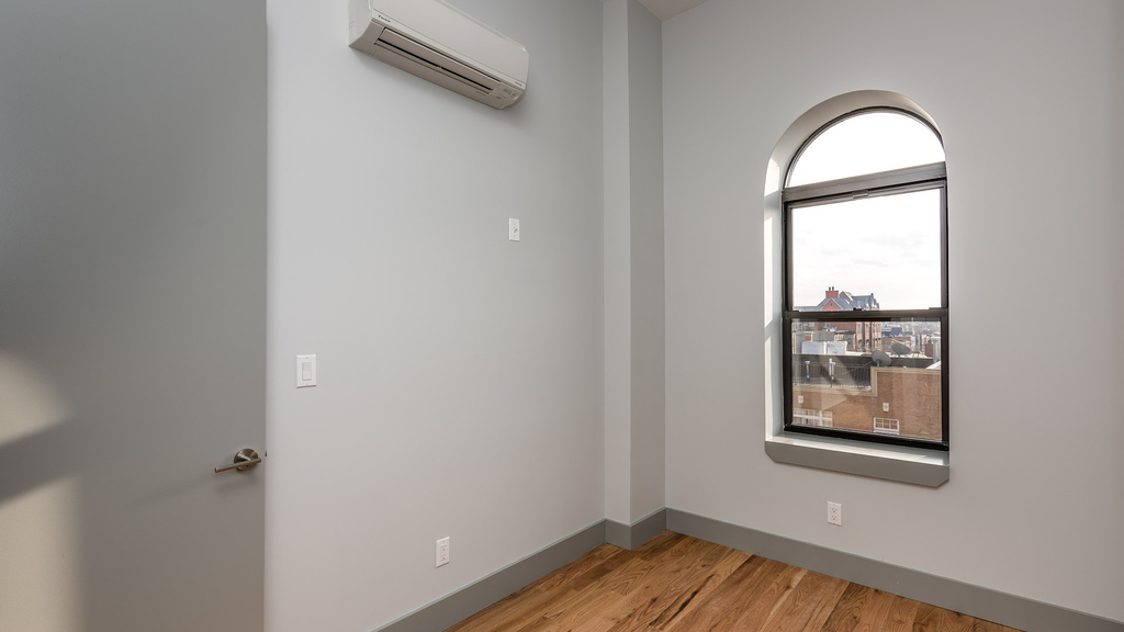 655 Knickerbocker Avenue - Photo 7