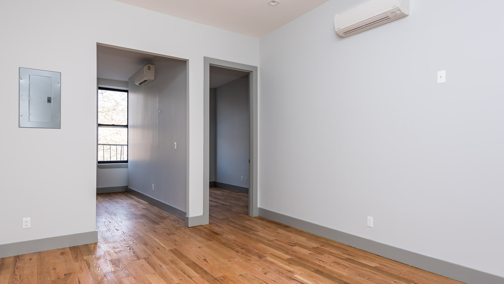 655 Knickerbocker Avenue - Photo 9