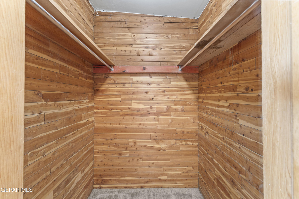 1015 N Clark Drive - Photo 9