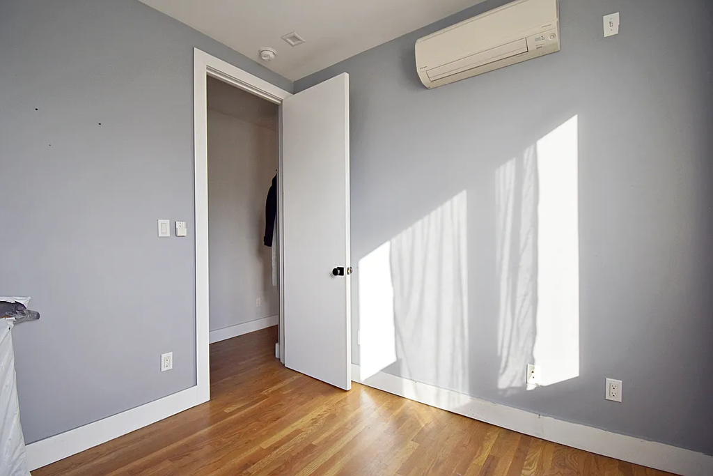 70 Bushwick Avenue - Photo 4