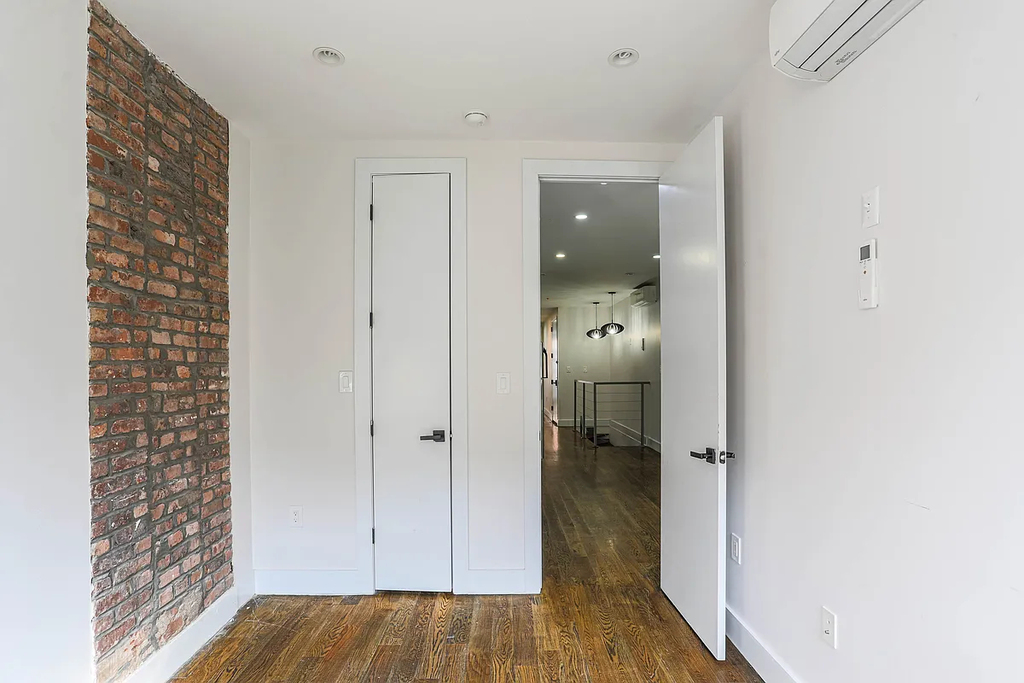1704 Madison Street - Photo 1