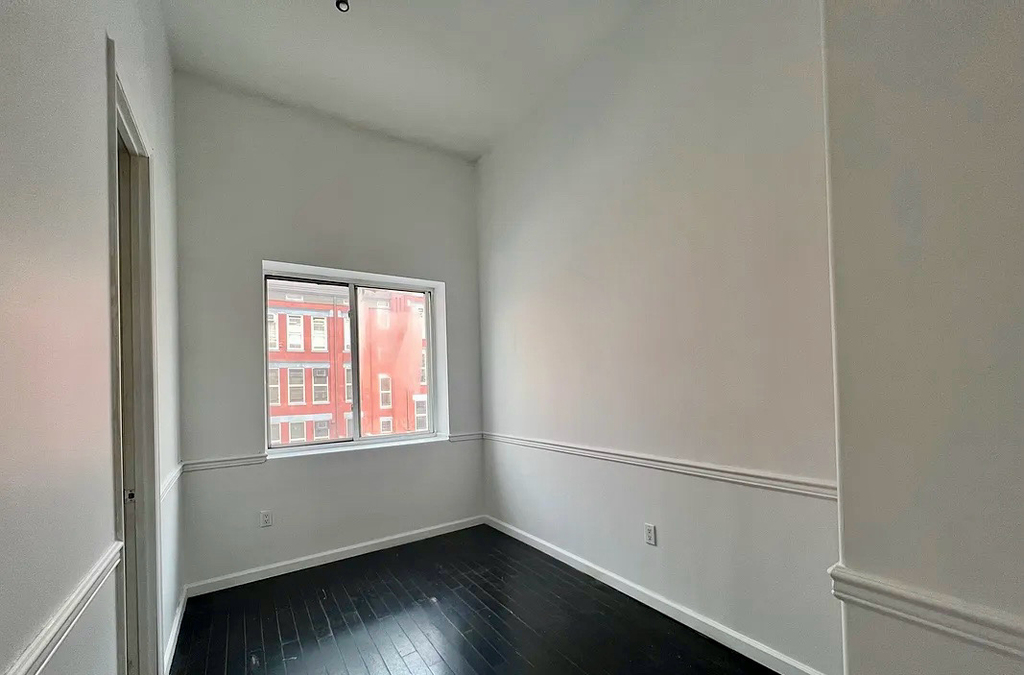 436 Wilson Avenue - Photo 6