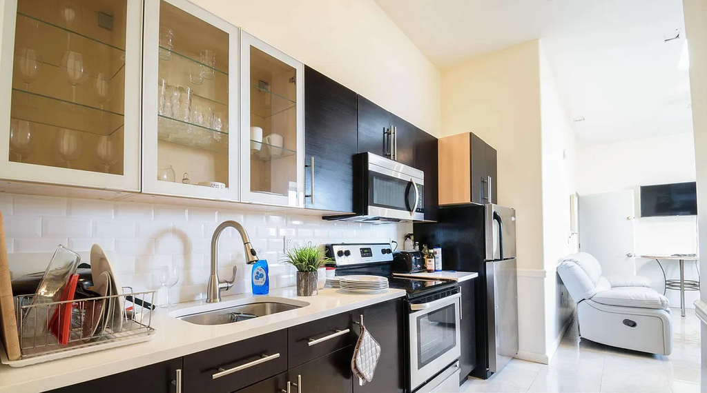 436 Wilson Avenue - Photo 4